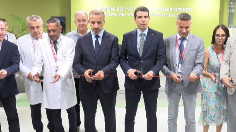 butunlesik-ve-onleyici-kanser-merkezi-ankarada-hizmete-acildi-OvCXJCnH.jpg